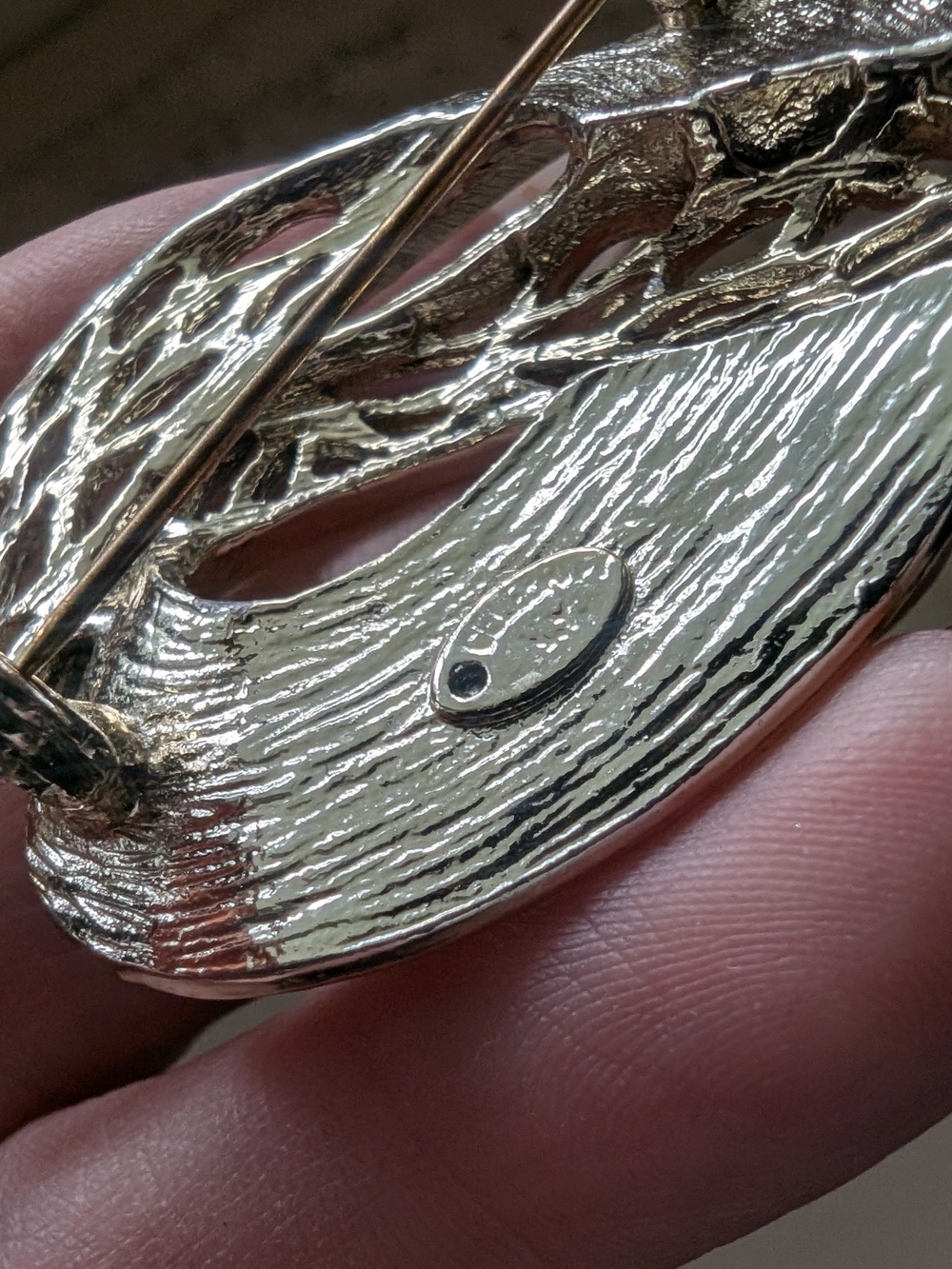 Silver Tone Leaf Swirl Brooch - Picture 8 of 8